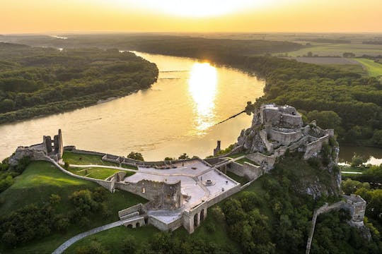 Bratislava Grand City Tour Including Devin Castle