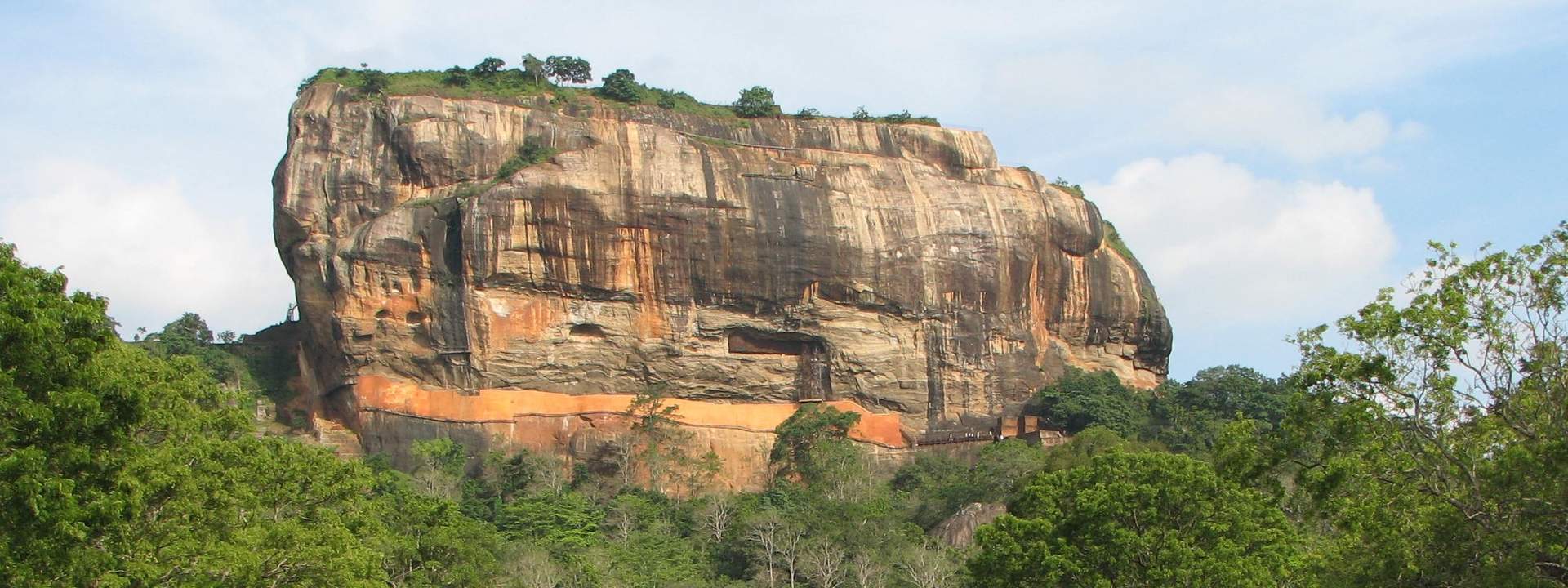 Pasikudah and Sigiriya 2 Day Tour from Colombo