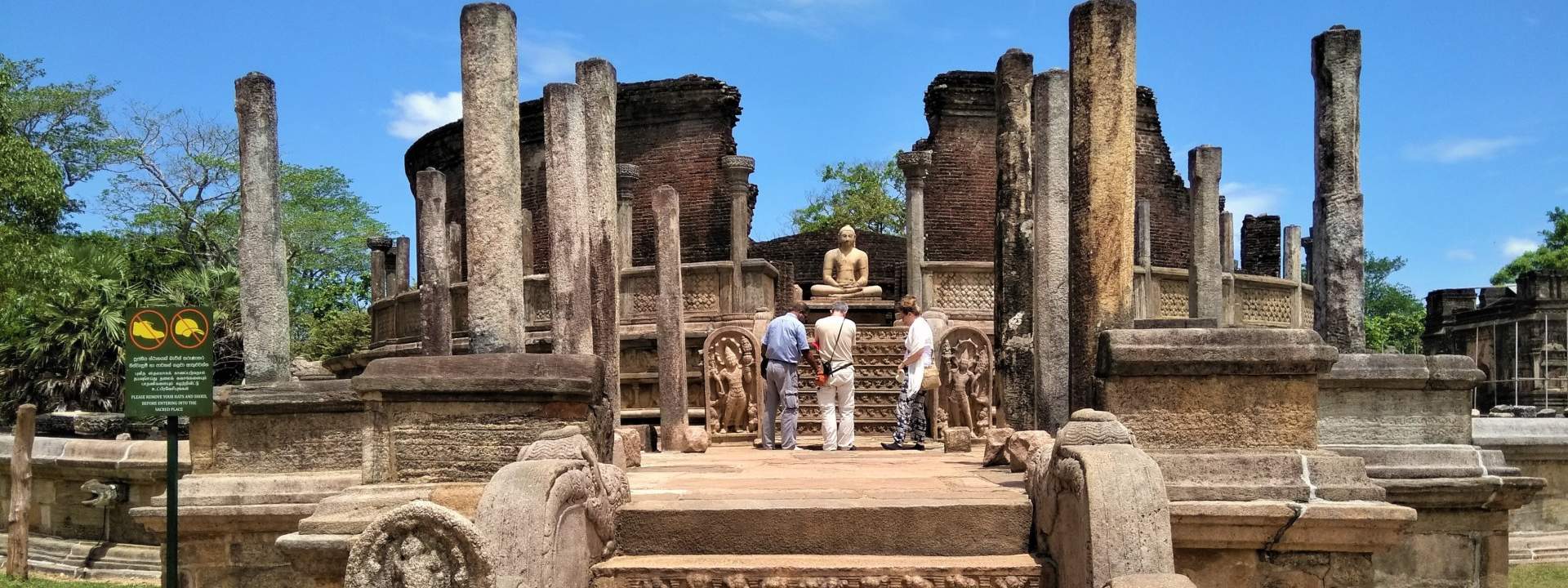 Private Polonnaruwa Ancient Ruins and Pilgrimage Day Tour from Anuradhapura