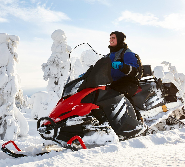 From Rovaniemi: 2-Hour Snowmobile Safari