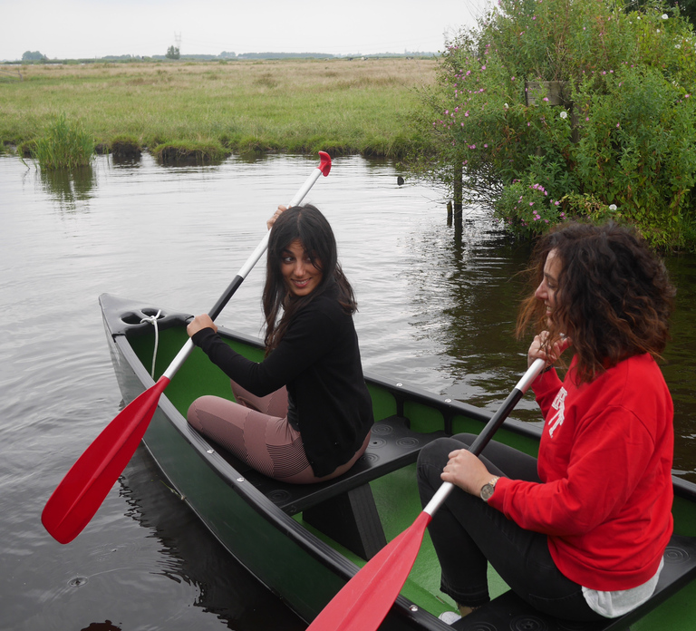 Amsterdam: 2-Hour Guided Canoe Trip