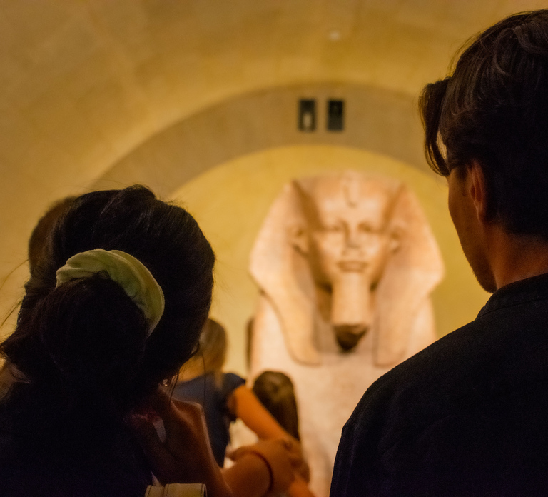 Louvre Private Tour: The Essentials and More w/ Expert Guide
