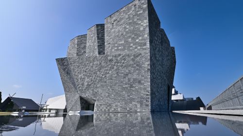 Kadokawa Musashino Museum