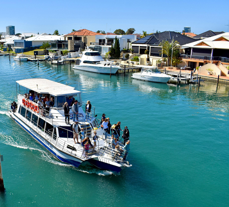 Mandurah: Dolphin and Views Cruise