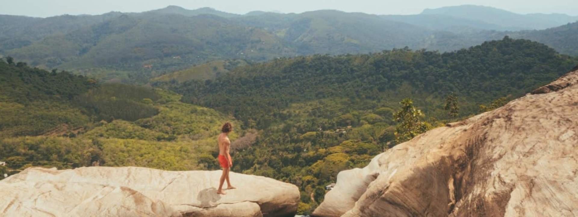 Private Lipton Seat Sunrise, Upper Diyaluma, and Ravana Falls Day Tour from Ella