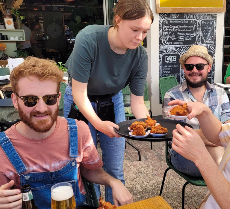 Utrecht Food Tour: 7 food stops and a fantastic local guide