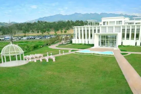 Moncoeur Garden