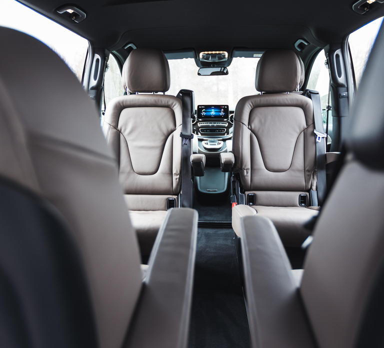 Private Royal Aurora Quest by Luxury Van