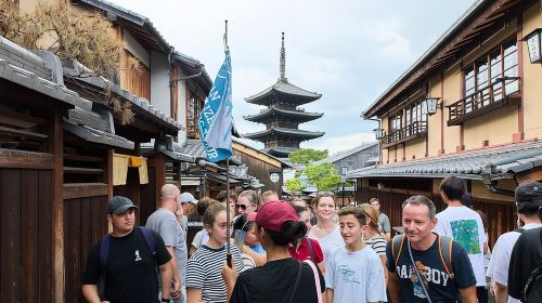 Kyoto Gion & Higashiyama Historical Walking Tour Day Tours