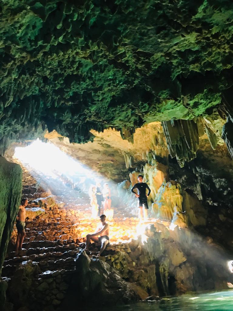 Half-Day Sand Island and Rangko Cave Tour from Labuan Bajo - HolidaySG