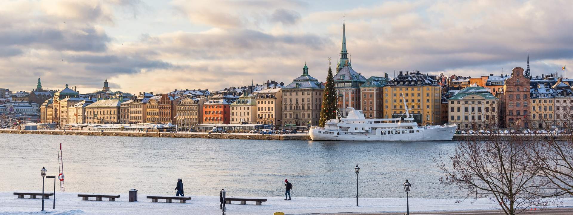 Stockholm Winter Tour By Boat