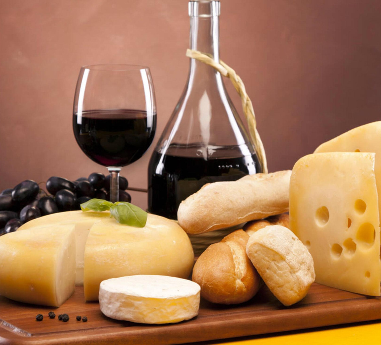 Dijon: Wine, cheese and Burgundy treasures tasting experience