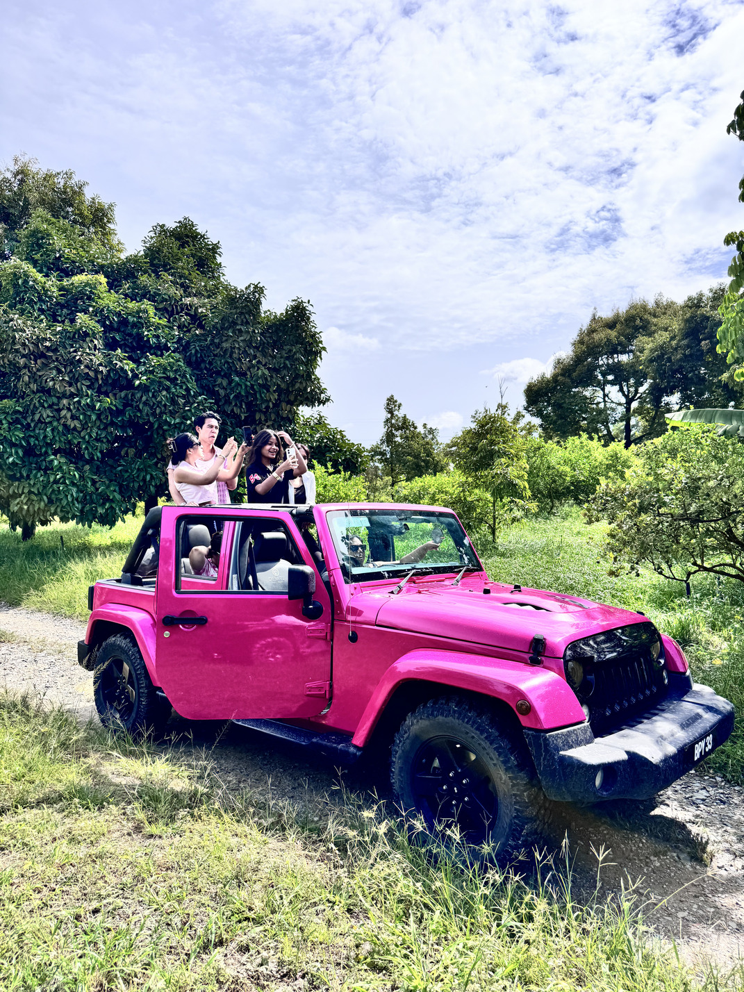Desaru Fruit Farm - Jeep Riding tour - HolidaySG