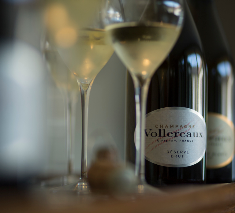 Epernay: Guided Tour of Champagne Cellar with Tastings