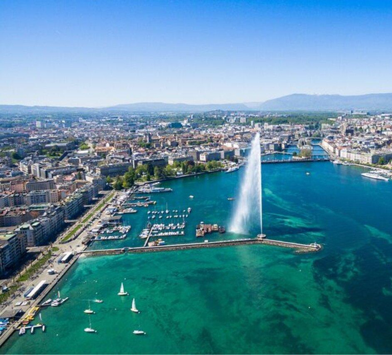 Geneva: Guided Private or Group Old Town Highlights Tour