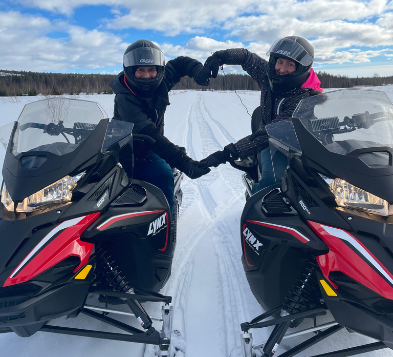 Kemi-Tornio: Snowmobile Safari Experience