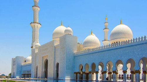 Abu Dhabi Premium Guided City Tour with Lunch Included Day Tours