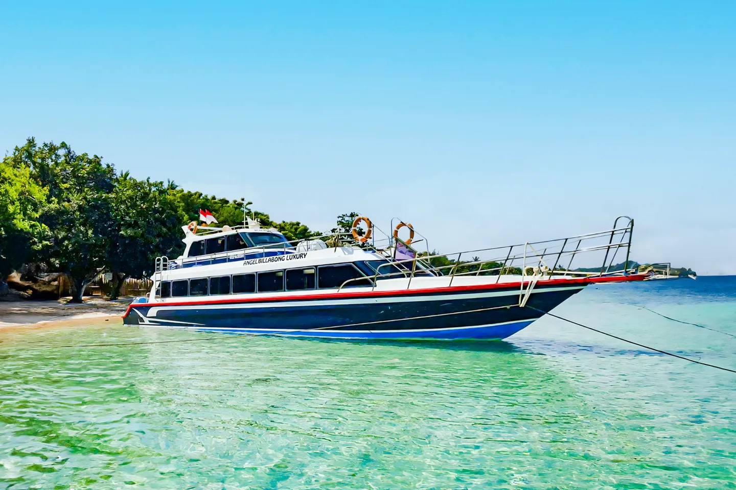 Nusa Penida Fast Boat  By Angel Billabong Fast Boat