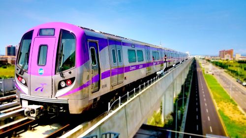 Must-Buy for Traveling in Taiwan | Non-Taiwan Residents Only | Taoyuan Airport MRT Ticket + Taiwan Specialty Gift | (Collect at Taoyuan International Airport)