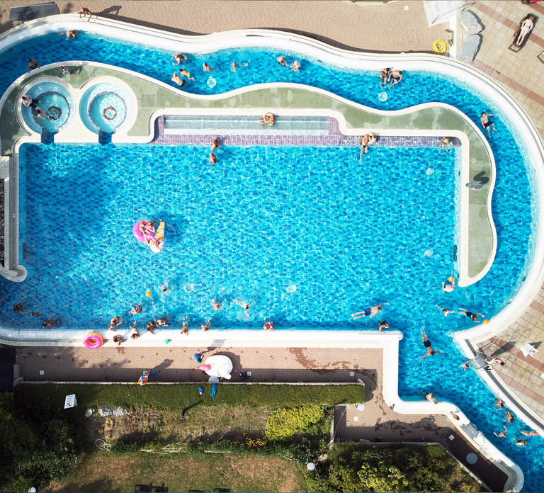 Pfäffikon: Alpamare Water Park Entry Ticket