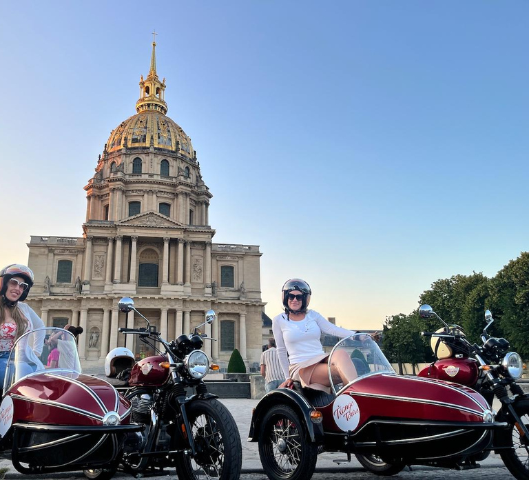 Paris by sidecar 1HR Tour