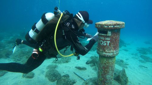 Penghu Islands Diving Experience diving diving 2 Hours [2025 Penghu Fireworks Festival | Love Coral Ocean Garden · Underwater Mailbox diving]