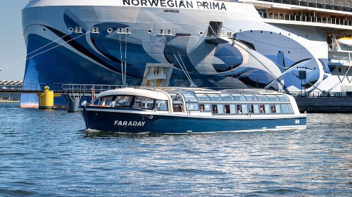 Amsterdam: City Canal Cruise and Rijksmuseum Day Tours