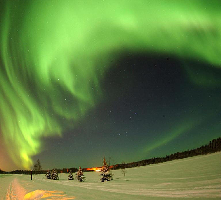 Levi: Northern Lights Tour with Northern Old Man and Kuksa