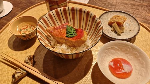 Authentic Kyoto Cuisine with a Local Guide – Explore Local Flavors & Traditions Day Tours