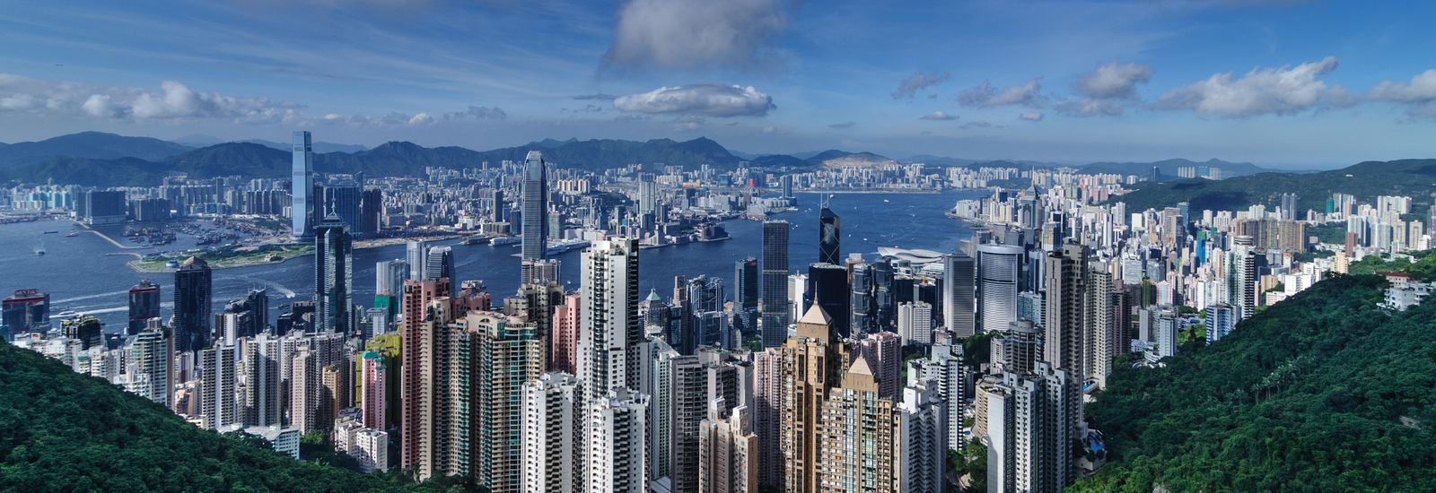 Peak Tram and Sky Terrace 428 Hong Kong - HolidaySG