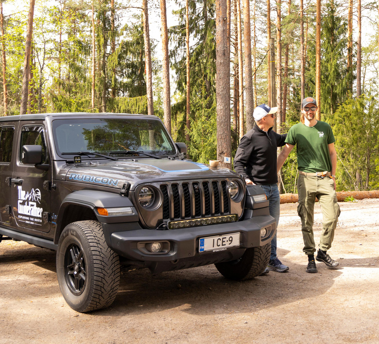 PRIVATE Reindeer Park Adventure by VIP Car