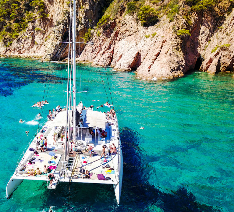 Lloret de Mar: Catamaran Sailing Cruise with BBQ and Drinks