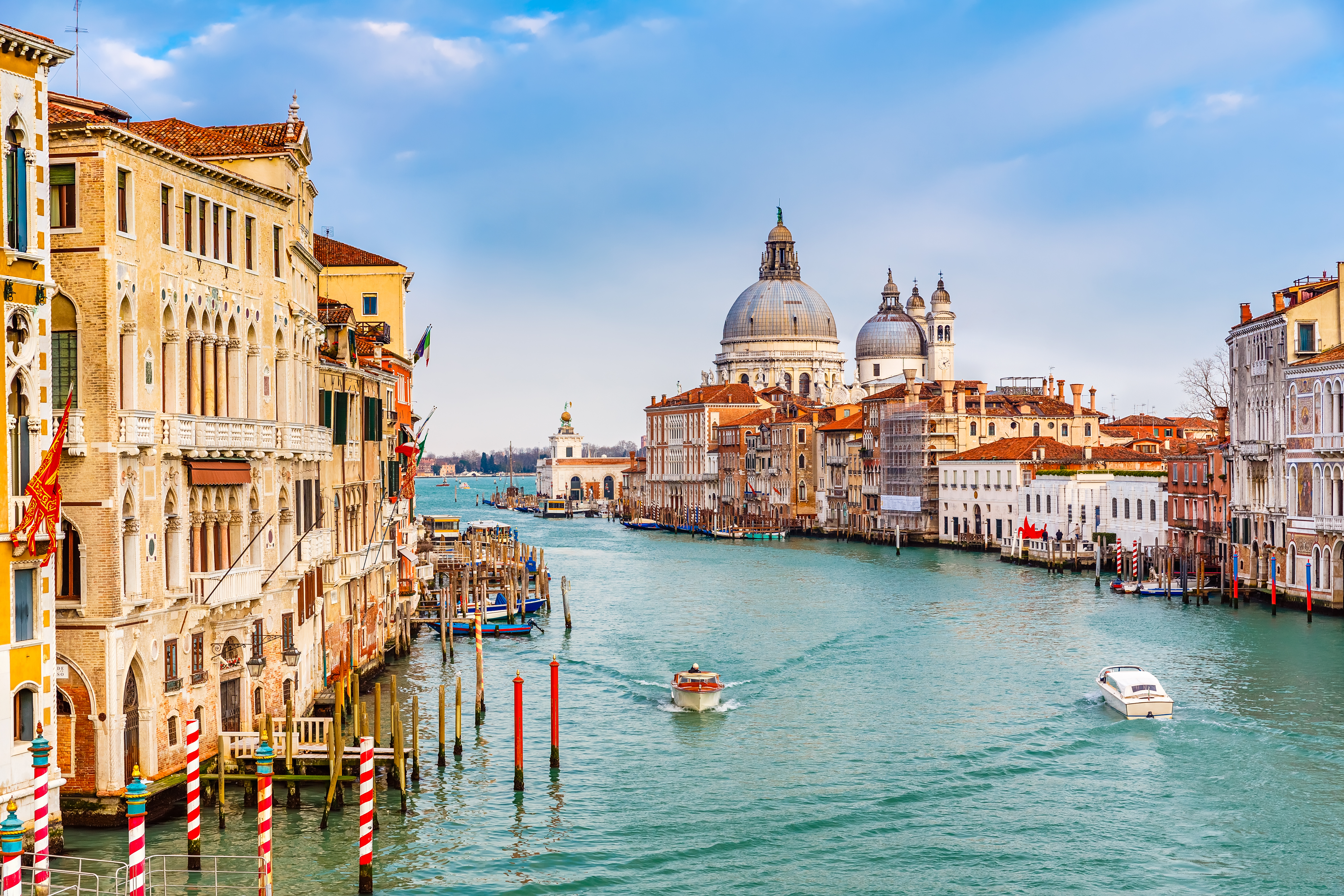 Venice Grand Canal: Guided Boat Tour for Small Group - HolidaySG