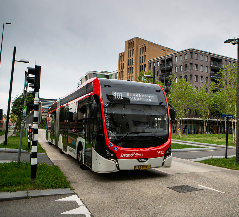 Eindhoven: Airport Express Bus to or from City Center
