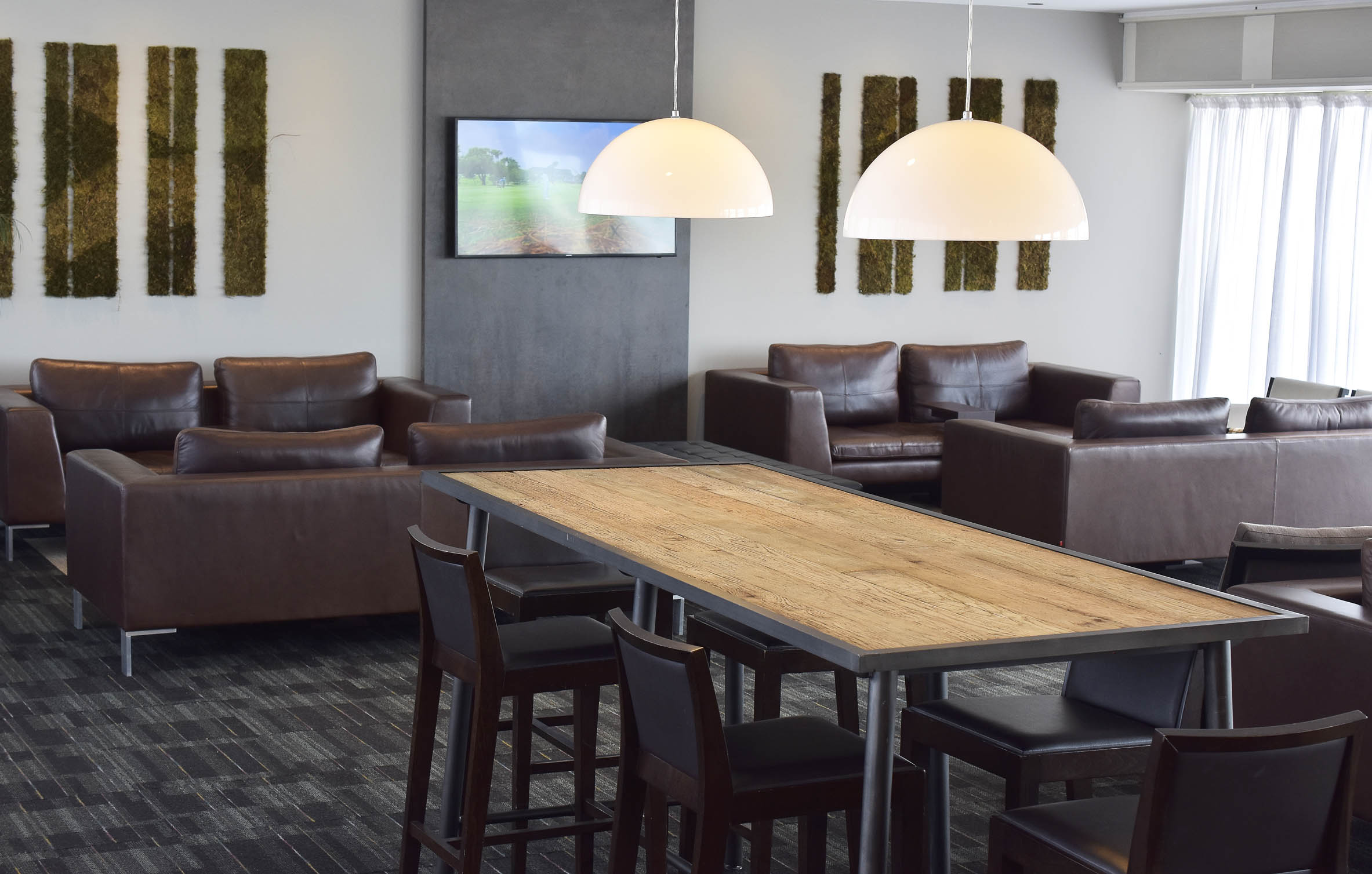 Aeropuertos VIP Club Carlos A. Curbelo International Airport - HolidaySG