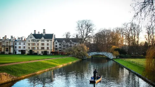 Trinity College, Cambridge, and Oxford University one-day tour[China-UK private charter]