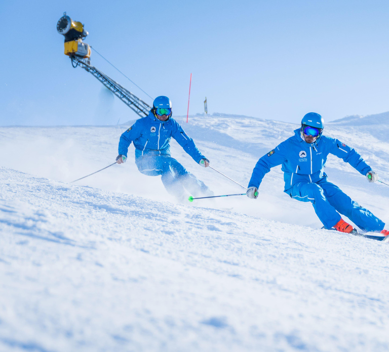 Saas-Fee: Ski & Snowboard Group Lesson for All Ages & Levels