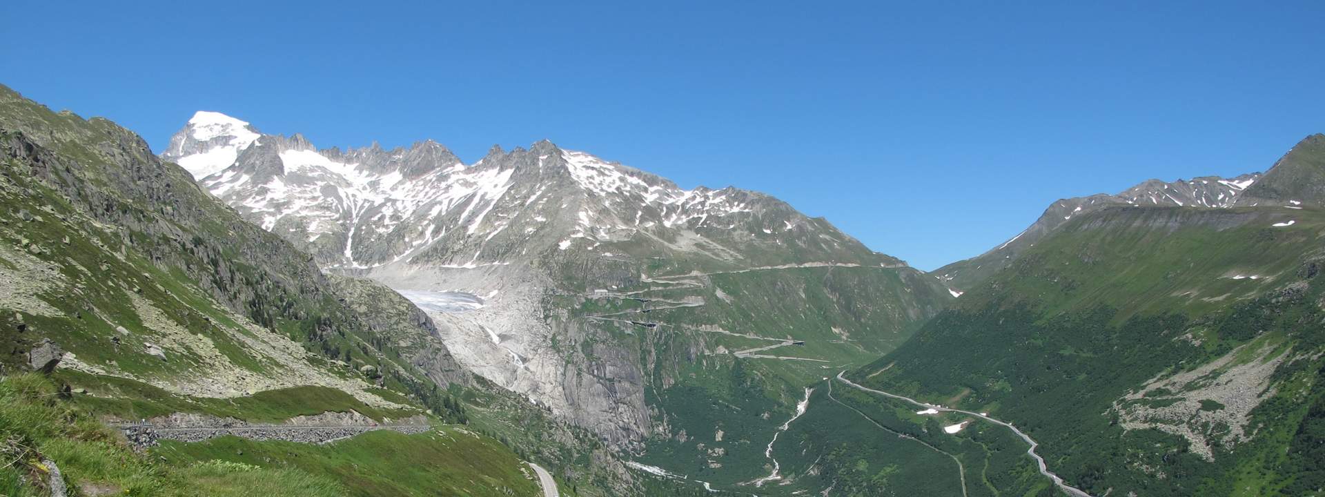 Into the Alps - Swiss Mountain Passes Day Tour from Lucerne
