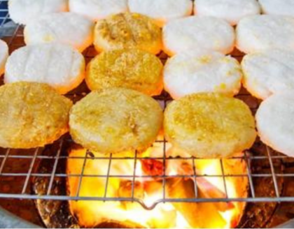 Luang Prabang: Evening Street Eats and Night Market Private Tour - HolidaySG