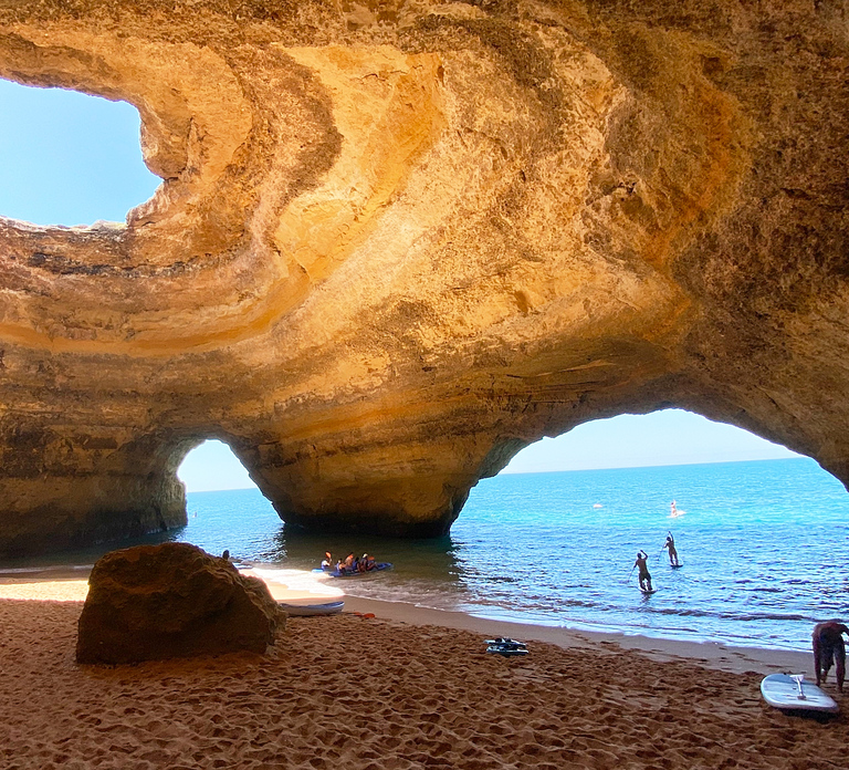 Albufeira: Benagil Caves & Dolphin Watching Speed Boat Tour
