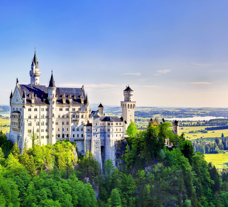 From Munich: Neuschwanstein & Linderhof Castle Full-Day Trip