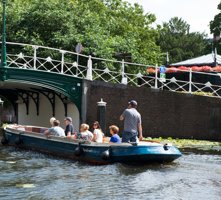 Leiden: Guided City Canal Cruise