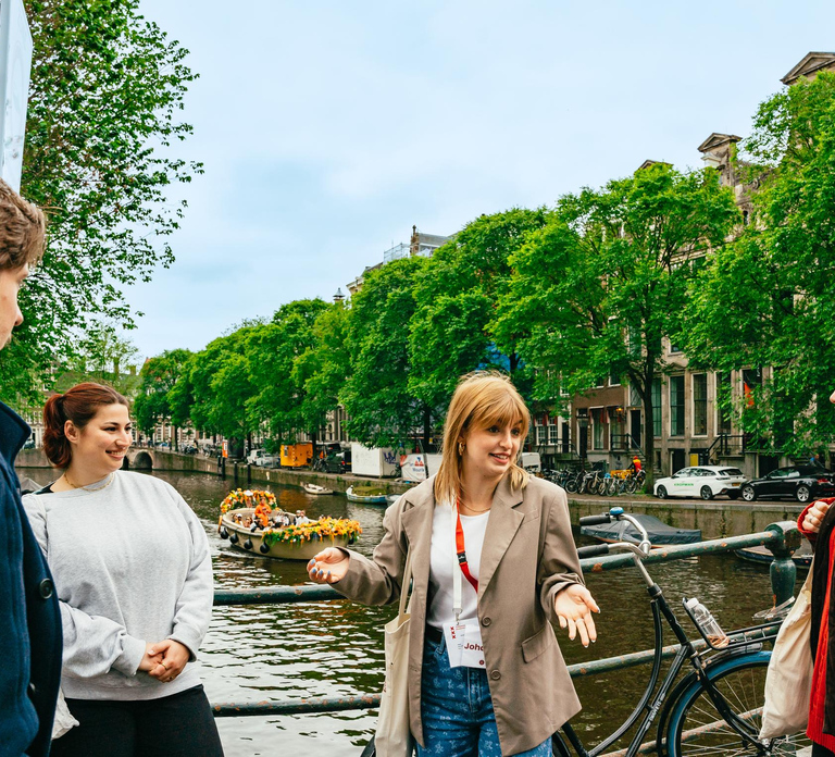 Amsterdam: Cultural Highlights & UNESCO Canals Walking Tour