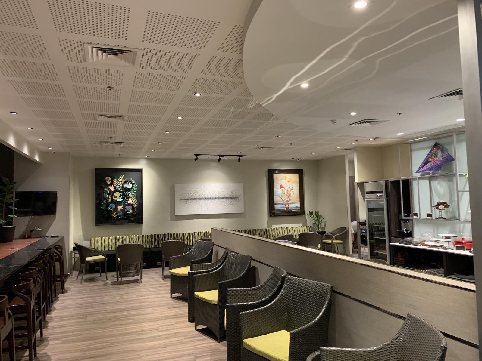 A Lounge (T1) Ninoy Aquino International Airport - HolidaySG