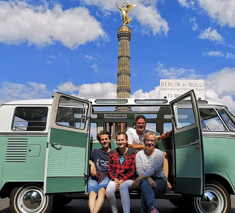 Berlin: Private Sightseeing Tour in Iconic Oldtimer VW Bus