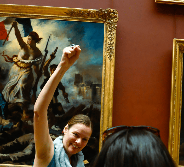 Paris: Louvre Museum Private Tour with Skip-the-Line Tickets