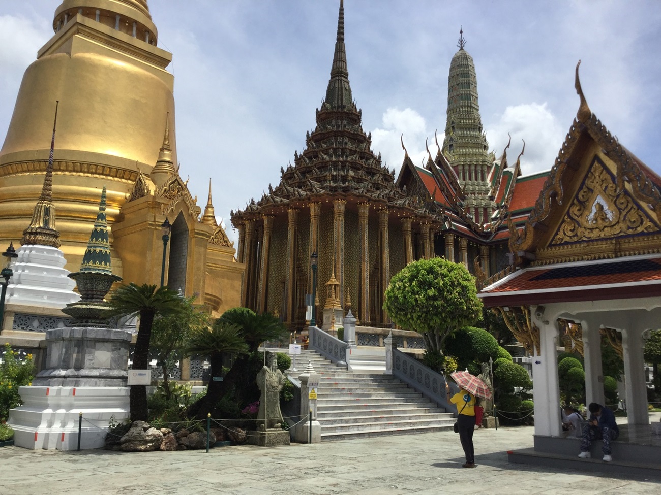 [JOIN TOUR] Guided tour in Grand palace & Emerald Buddha