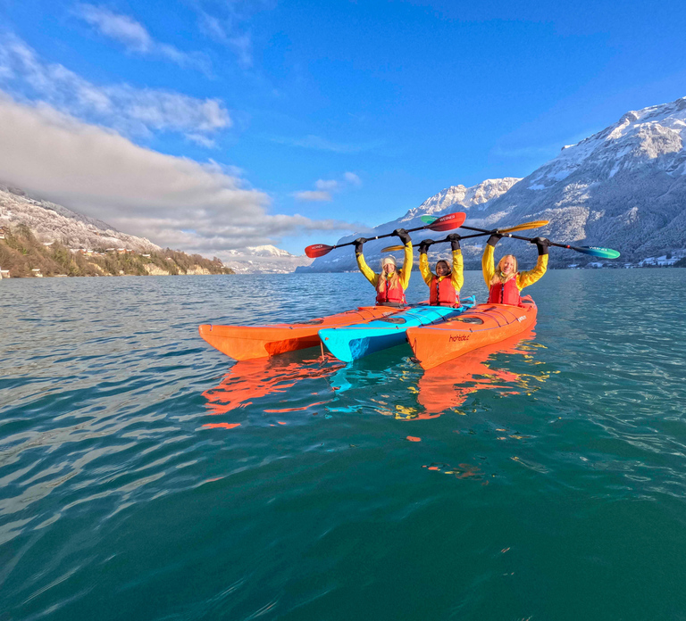 Interlaken: Small-Group Winter Kayak Tour on Lake Brienz