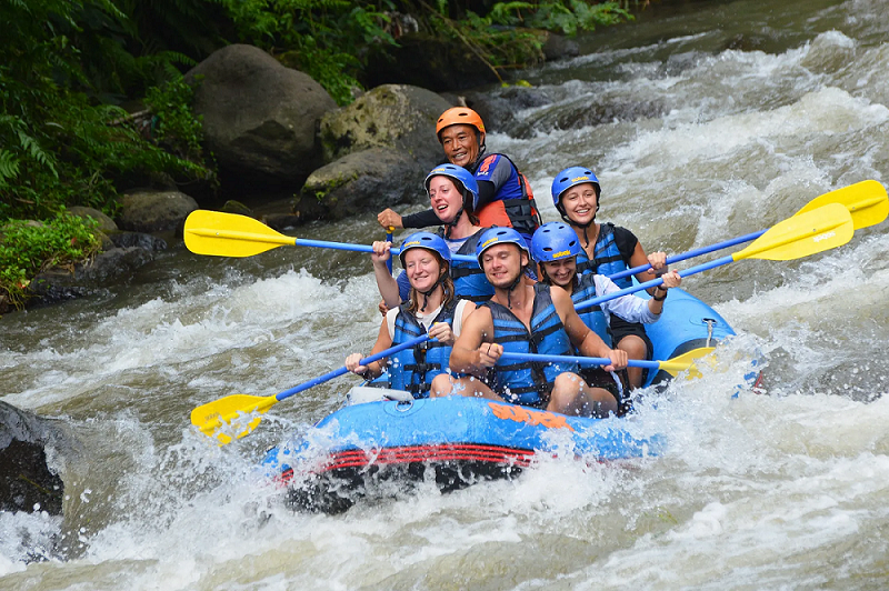 White Water Rafting Ayung River Bali - HolidaySG
