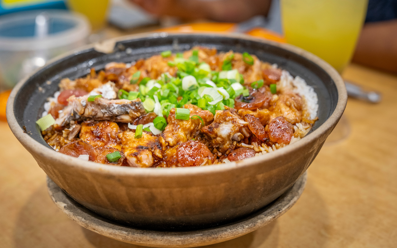 Kuala Lumpur: Urban Charm Evening Food Tour with with 6 Delicious Bites - HolidaySG